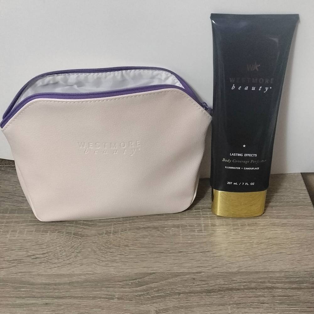 Westmore Beauty Cream And Makeup Case With Over Size Brush